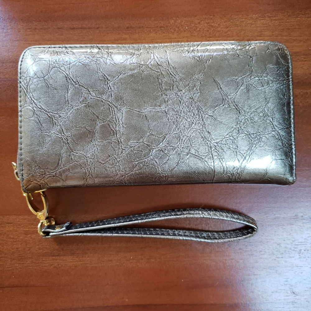 Wristlet